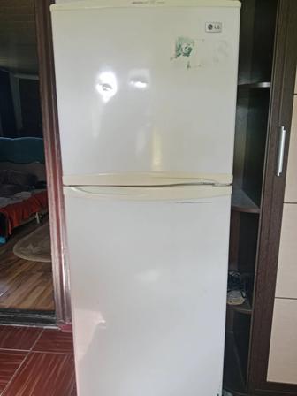 Продам холодильник