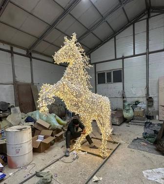 Новогодние лошади