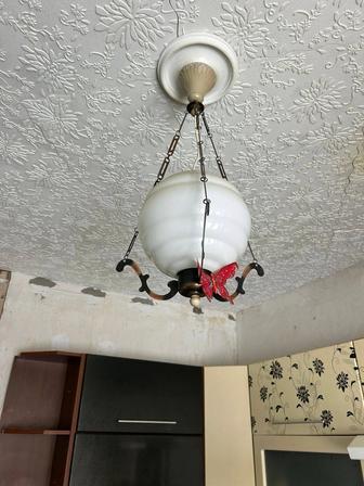 Продаю люстру