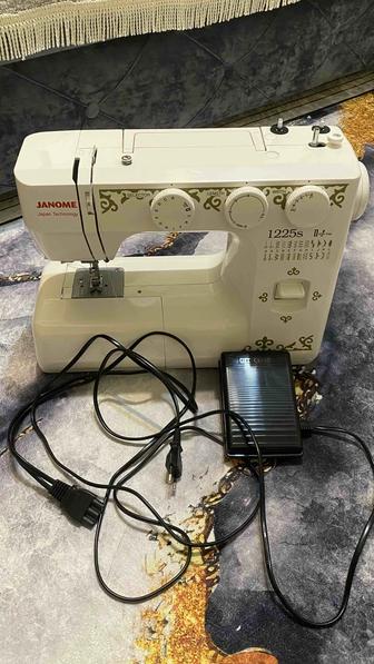 Швейная машинка