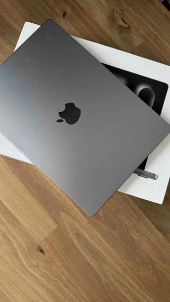 Продается макбук МасBook Pro