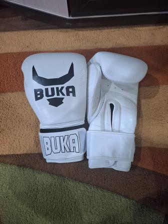Боксерские перчатки Buka