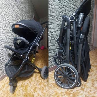 Продам прогулочную коляску