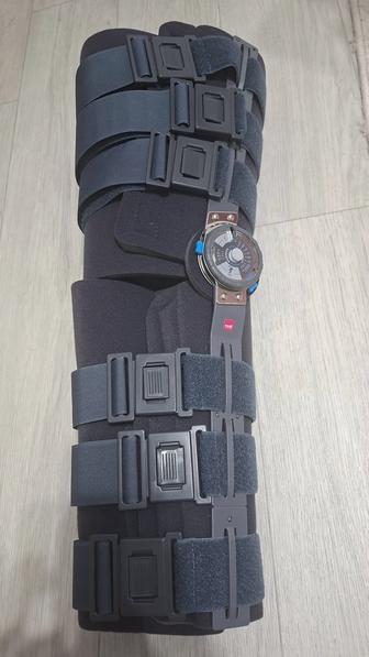 Коленный ортез Medi Rom