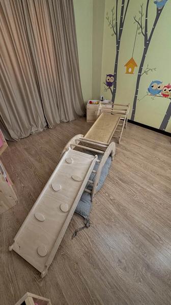 Детский деревянный комплекс горка, скалодром, арка, треугольник Пиклера