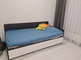 Продам кровать полуторку