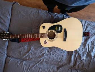 Продам гитару