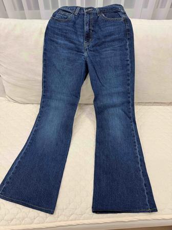 Продам джинсы levis