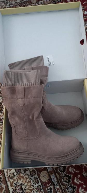 Женские зимние сапоги