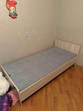 Продам детскую кровать