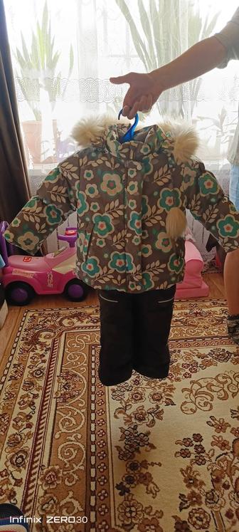 Продам костюм зимний двойка для девочки