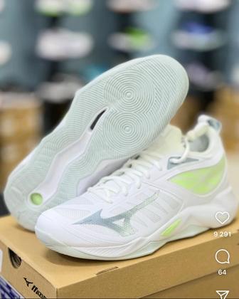 Mizuno кроссовки