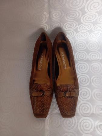 Туфли женские из натуральной замши