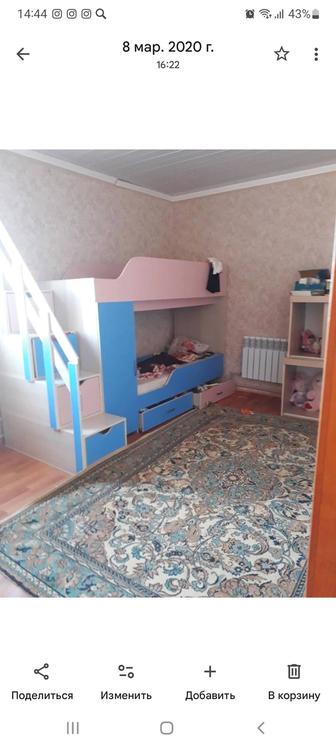 Продам детскую кроватку двухярусную
