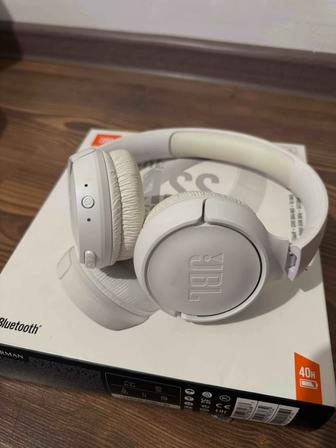 Продам наушники jbl в отличном состоянии