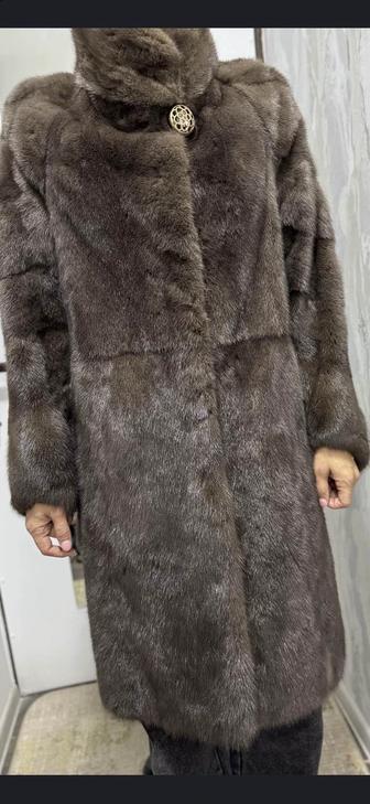 Продам норковую шубу