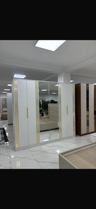 Спальный гарнитур, кровать