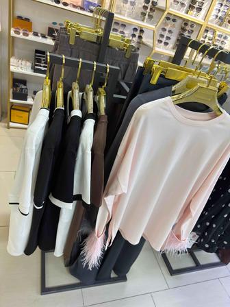 Продам витрины, оборудование для бутика / шоурума