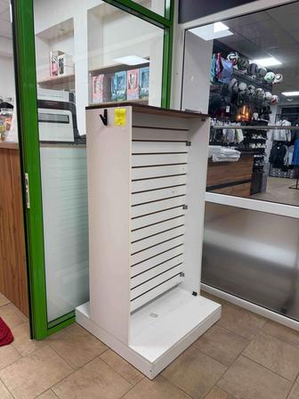 Продам торговую стойку напольную