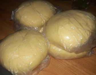 Тесто на одних желтках продам