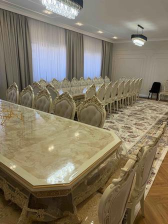 Продается гостевой стол и стулья