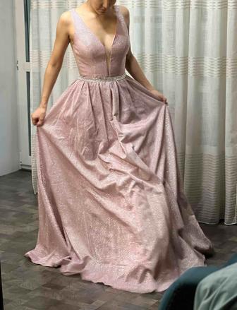 Платье вечернее