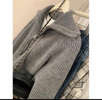 Свитер теплый