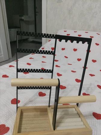 Продам органайзер для украшений