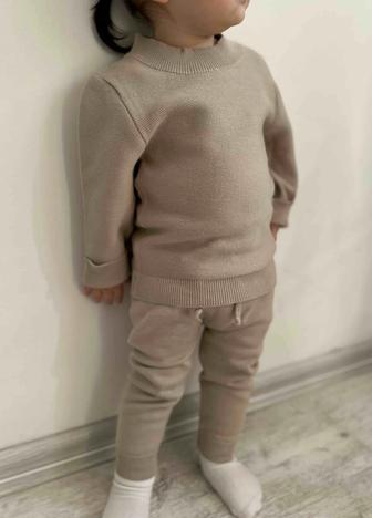 Теплая двойка бренда Vauva