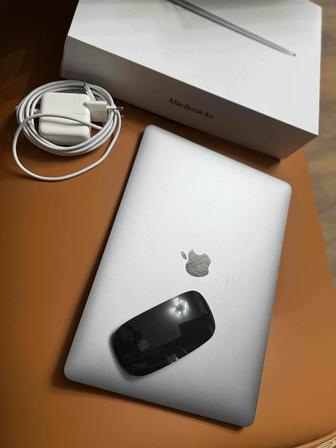 Продам MacBook Air 13 16Gb/256GB