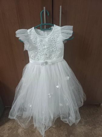 Платье белый 1рет киілген