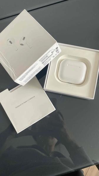 Продам наушники AirPods 3