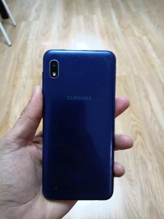 Продам Самсунг А10