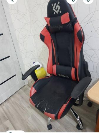 Продаеться Кресло Компьютерная