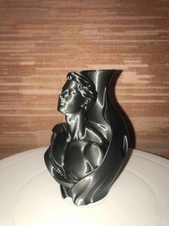 Продам декоративную вазу