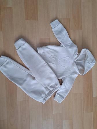 Продам костюм на флисе