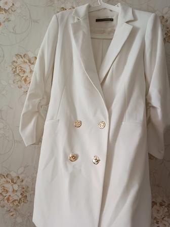 Пиджак молочного цвета