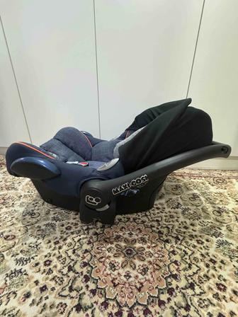 Автокресло Maxi-Cosi в хорошем состоянии