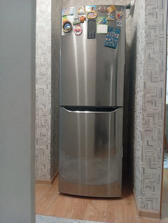 Продам холодильник LG