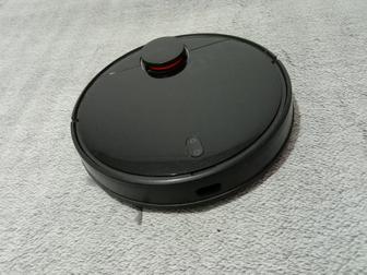 Продам робот пылесос Mi robot vacuum-Mop P