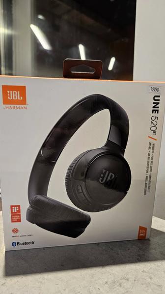 Продаю наушники JBL by Harman