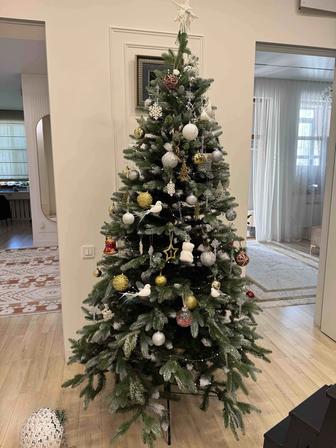 Елка новогодняя