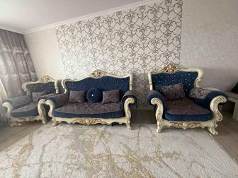 Продается диван с креслами