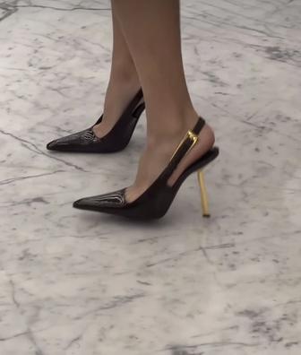 Черные туфли под SAINT LAURENT
