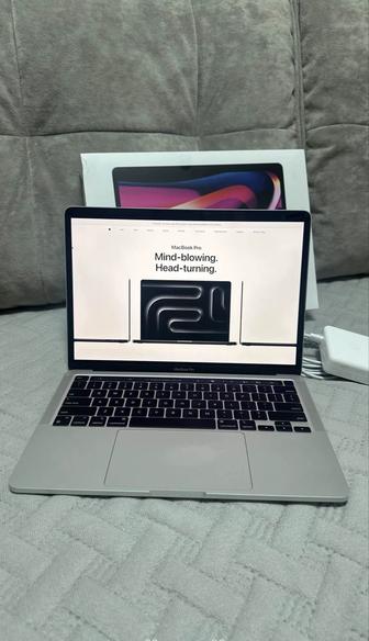 MacBook Pro 13 8GB M2 Touch Bar 256GB SSD 100% акб