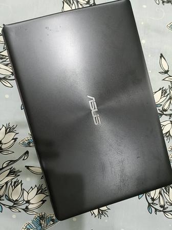 Ноутбук Asus