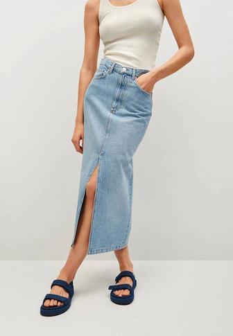 Джинсы от MANGO