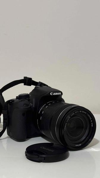 Продам фотоаппарат Canon EOS 700 D