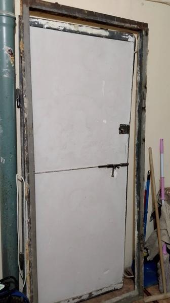 Продам дверь