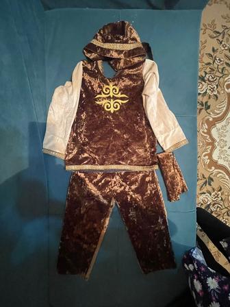 Продаю казахский национальный костюм